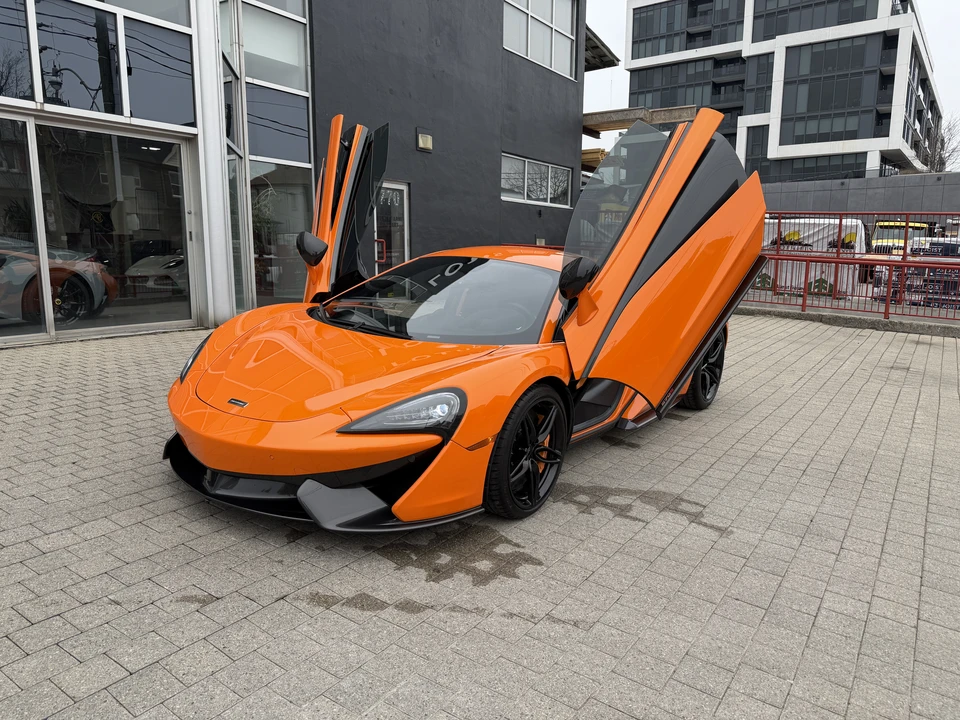 2016 McLaren 570S - Image 11 of 31