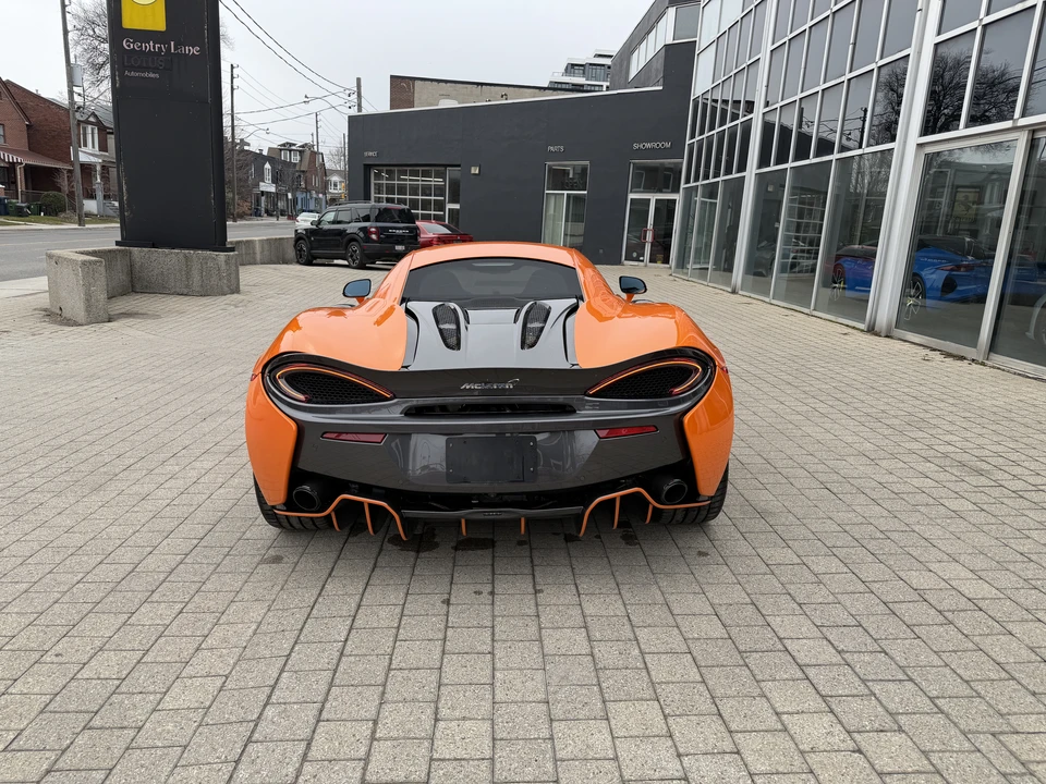 2016 McLaren 570S - Image 4 of 31
