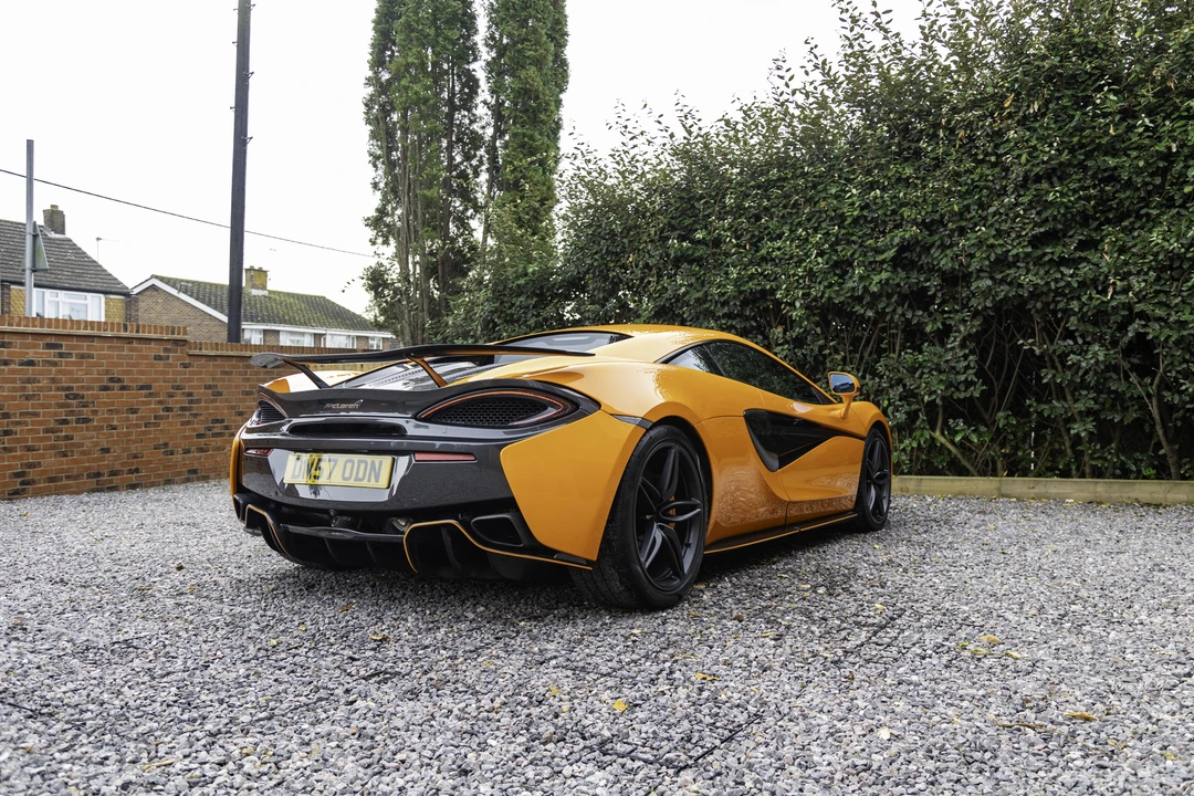 2016 McLaren 570S - Image 14 of 31