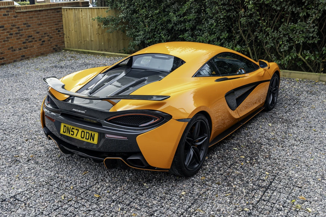 2016 McLaren 570S - Image 6 of 31