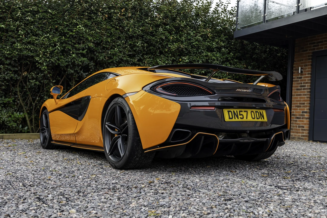 2016 McLaren 570S - Image 16 of 31