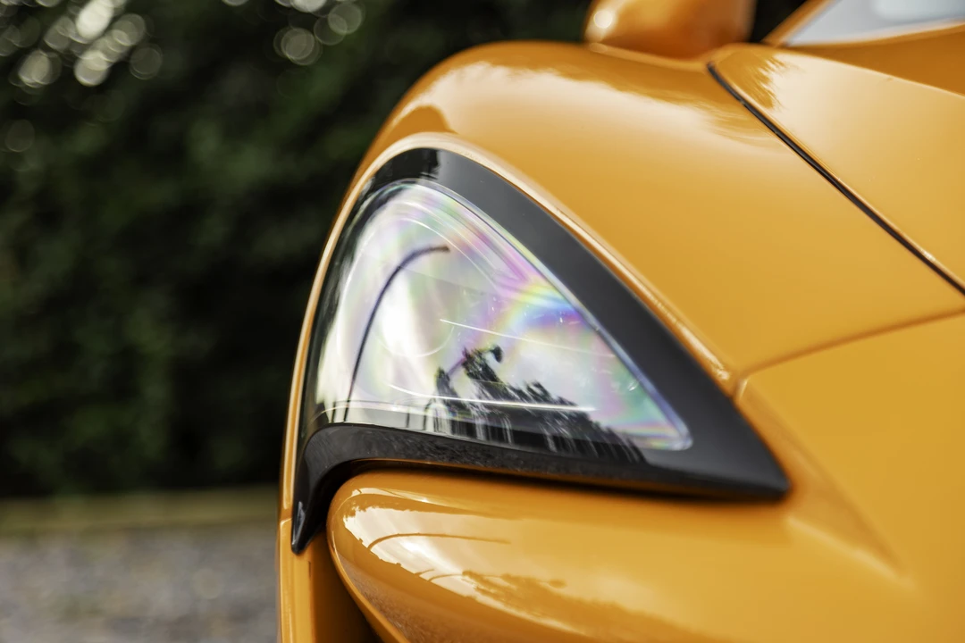 2016 McLaren 570S - Image 25 of 31