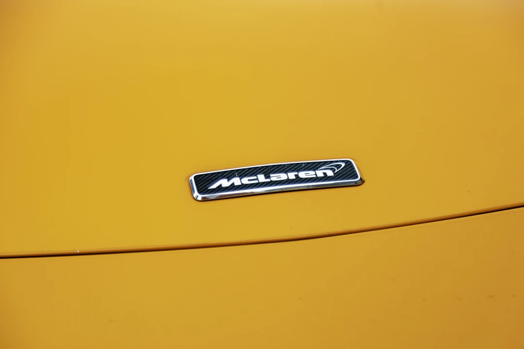 2016 McLaren 570S - Image 26 of 31