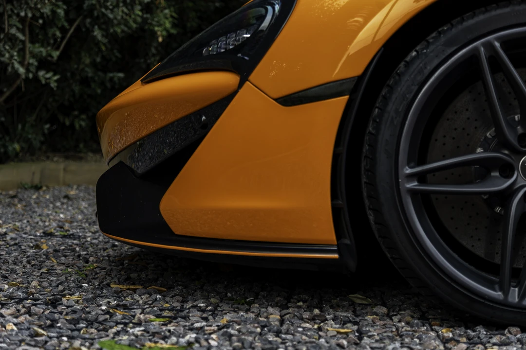 2016 McLaren 570S - Image 29 of 31