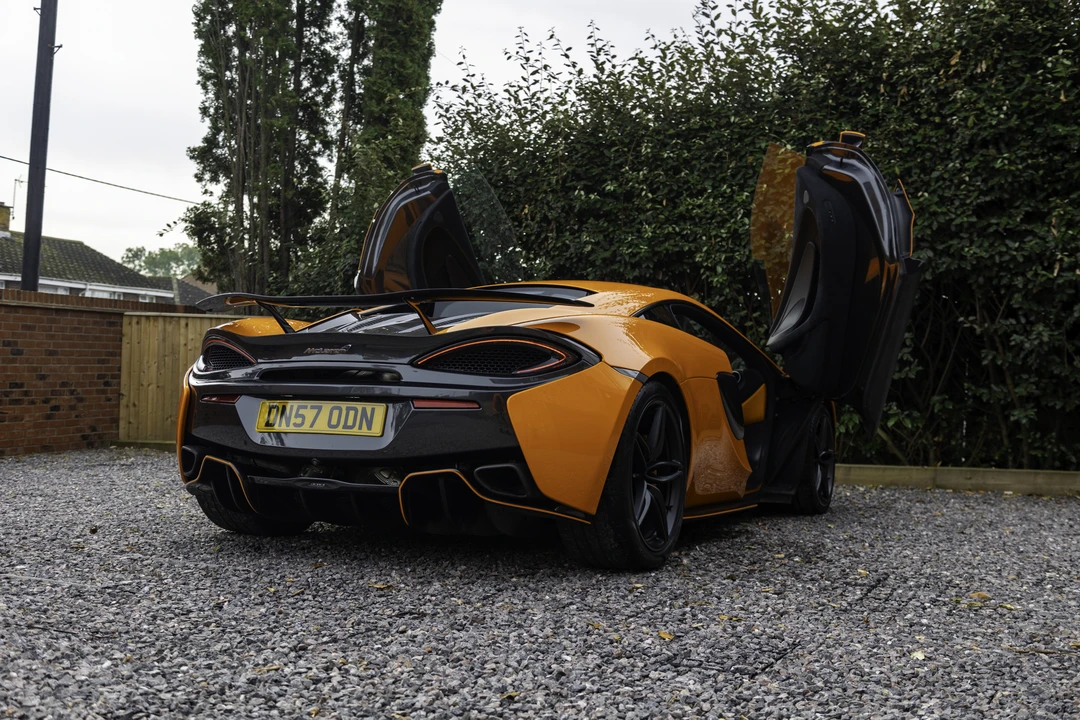 2016 McLaren 570S - Image 18 of 31