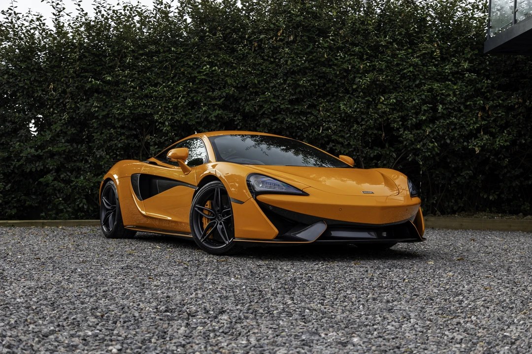 2016 McLaren 570S - Image 4 of 31
