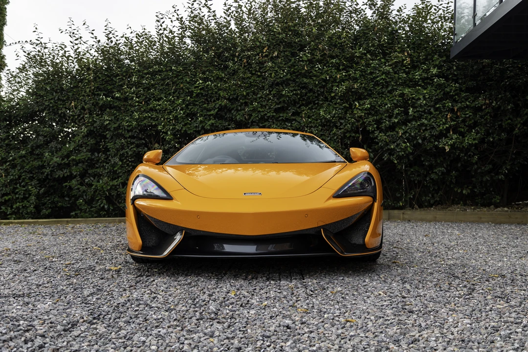 2016 McLaren 570S - Image 3 of 31