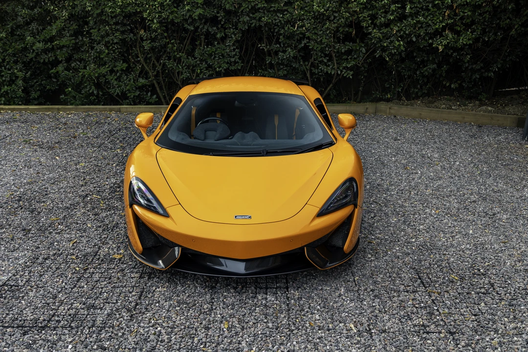 2016 McLaren 570S - Image 11 of 31