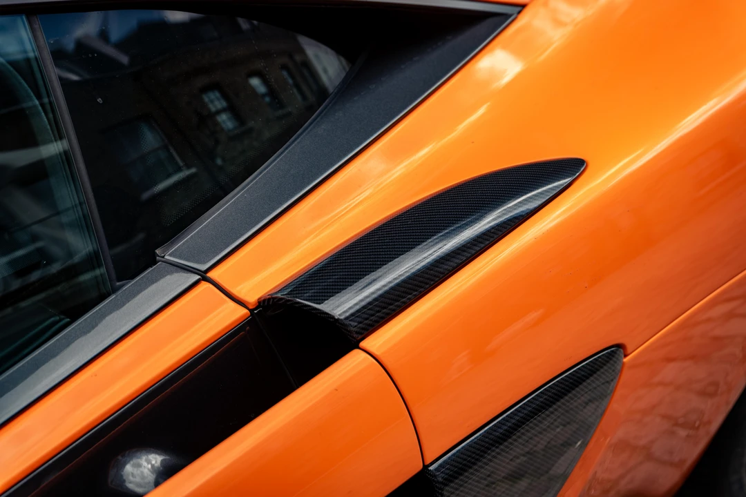 2016 McLaren 570S - Image 27 of 31