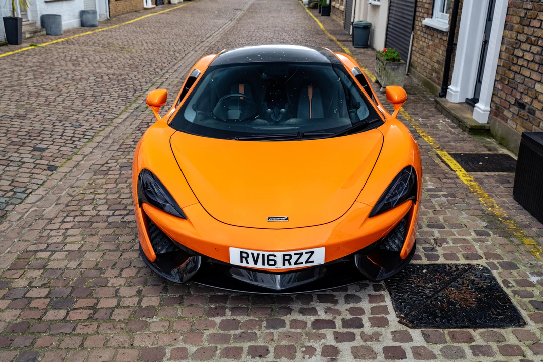 2016 McLaren 570S - Image 18 of 31