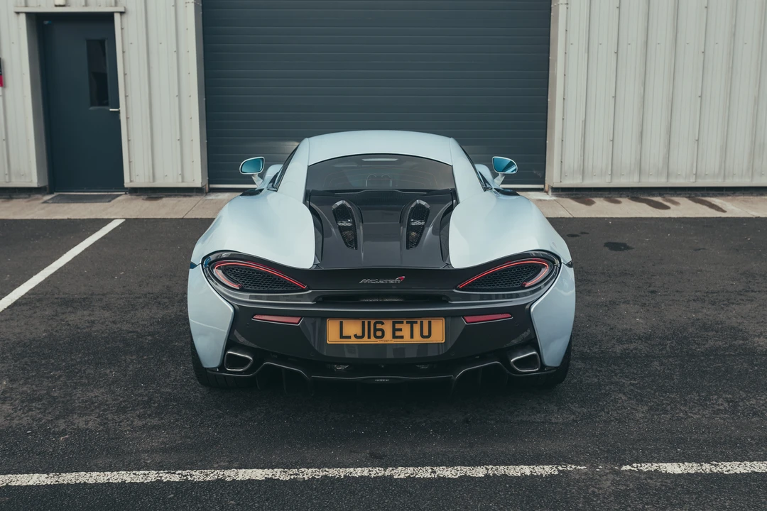 2016 McLaren 570S - Image 7 of 31