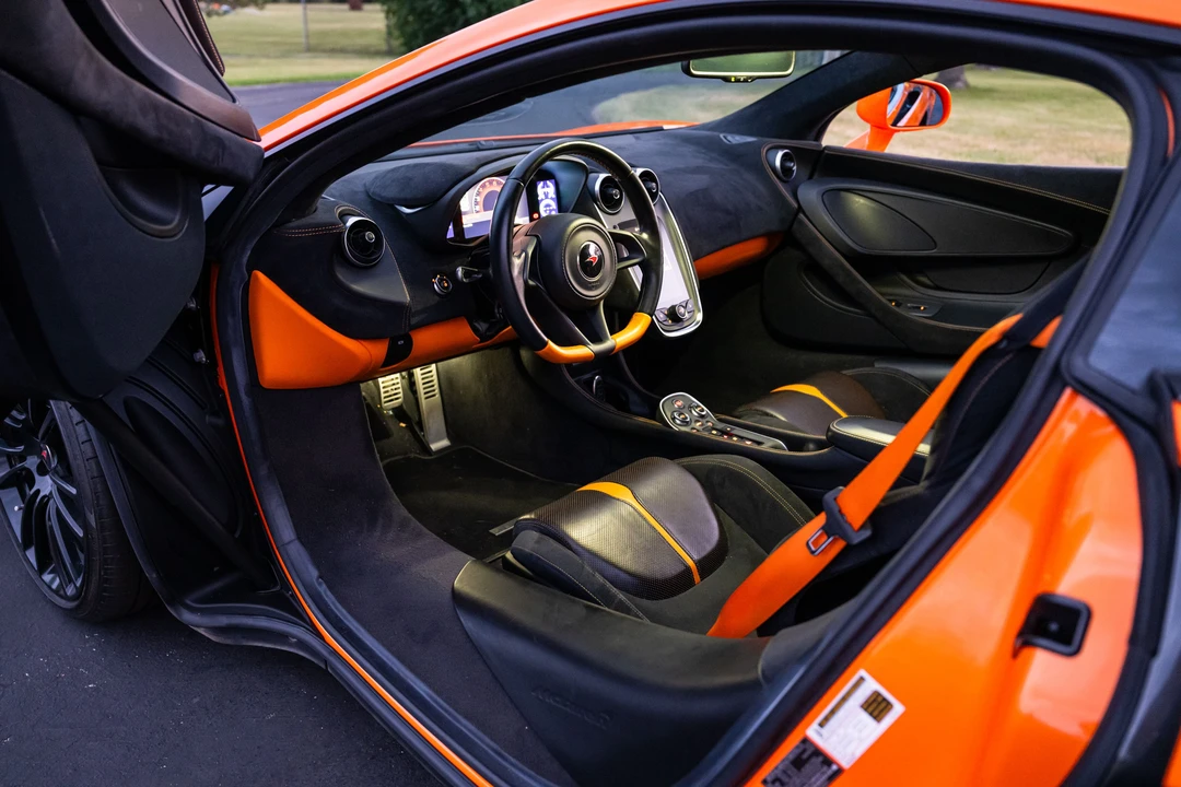 2016 McLaren 570S - Image 9 of 31