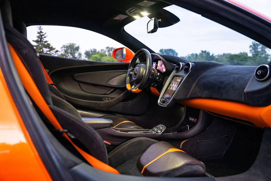 2016 McLaren 570S - Image 12 of 31