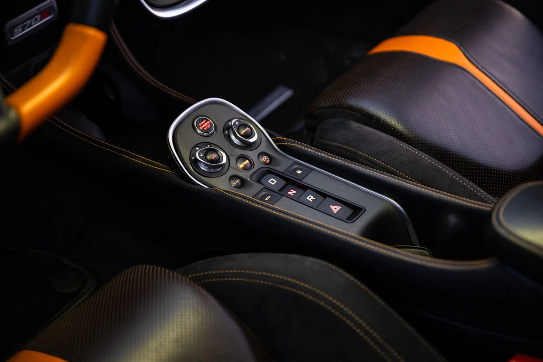 2016 McLaren 570S - Image 23 of 31