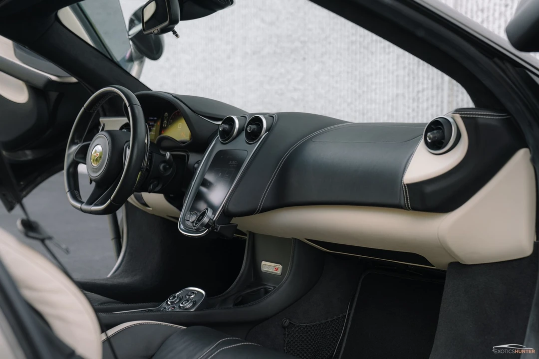 2016 McLaren 570S - Image 2 of 12