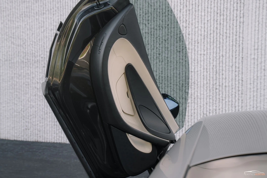 2016 McLaren 570S - Image 11 of 12