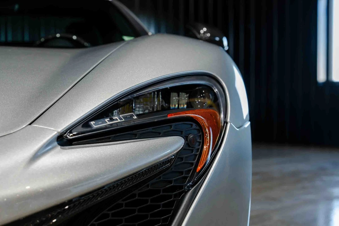 2016 McLaren 650S - Image 10 of 31
