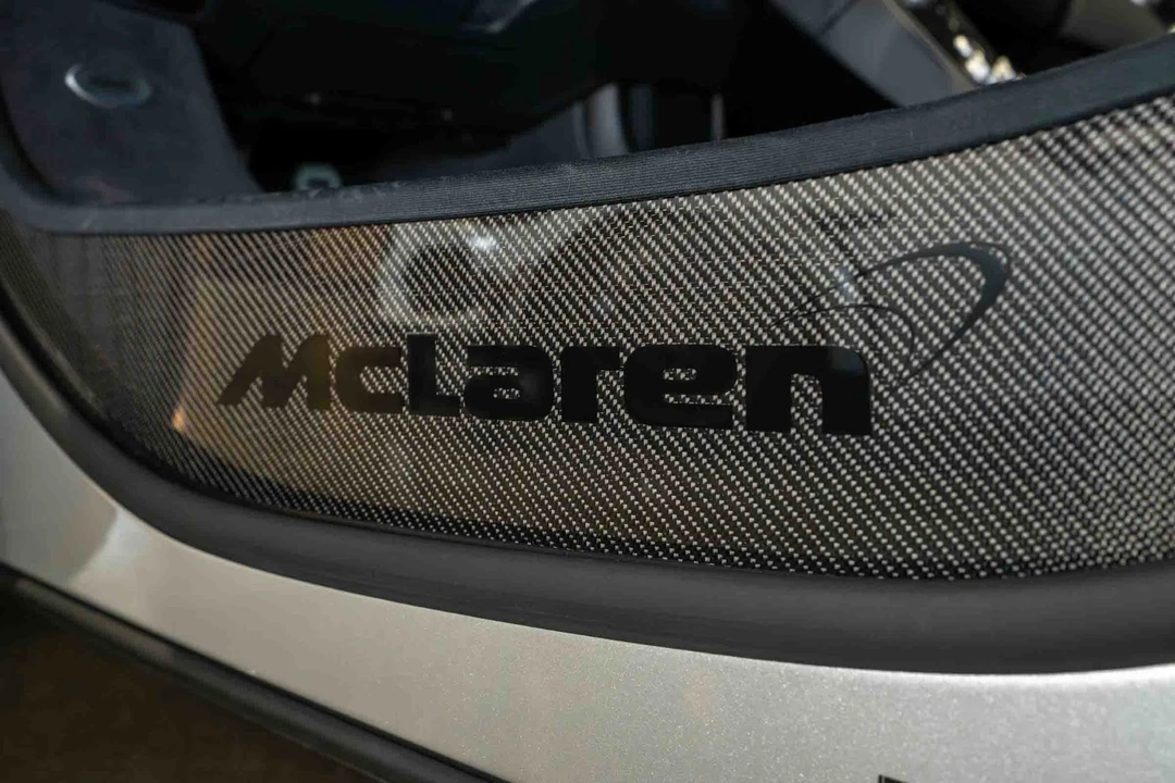 2016 McLaren 650S - Image 15 of 31