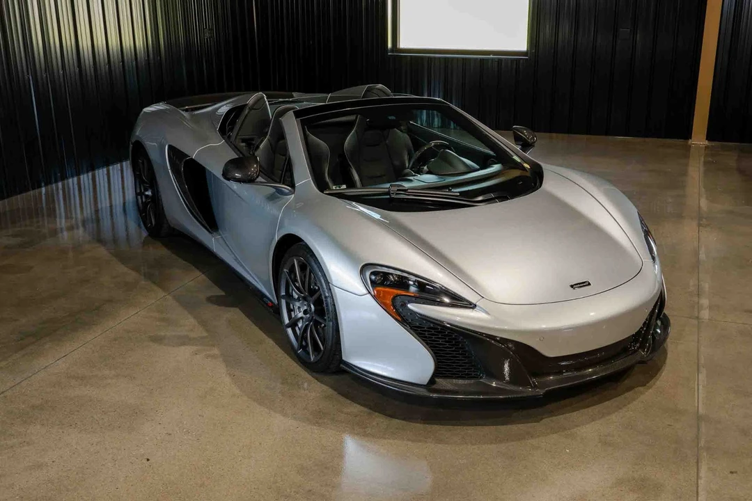 2016 McLaren 650S - Image 3 of 31