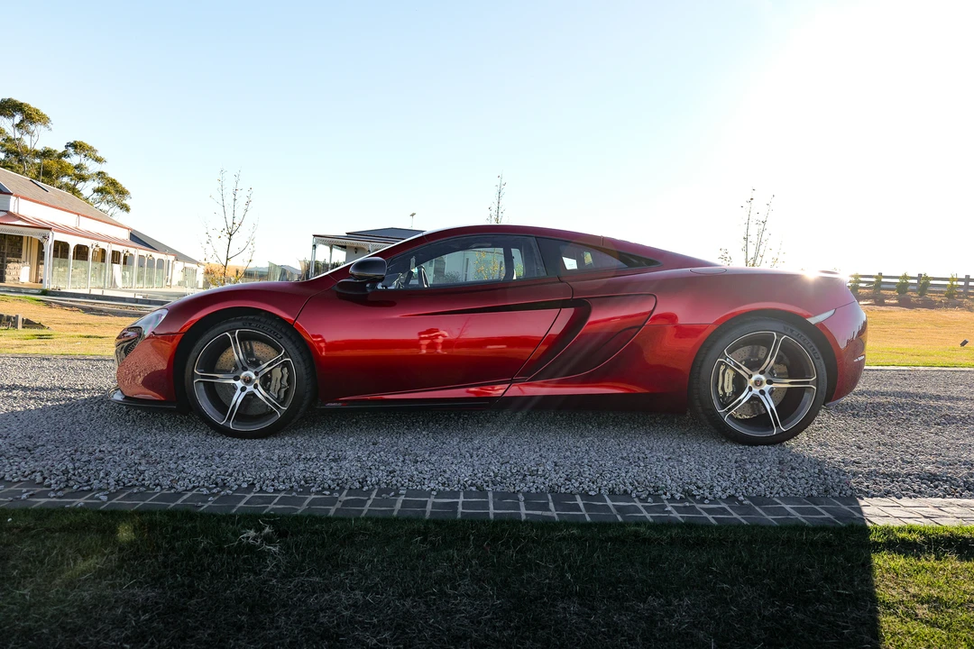 2016 McLaren 650S - Image 8 of 31