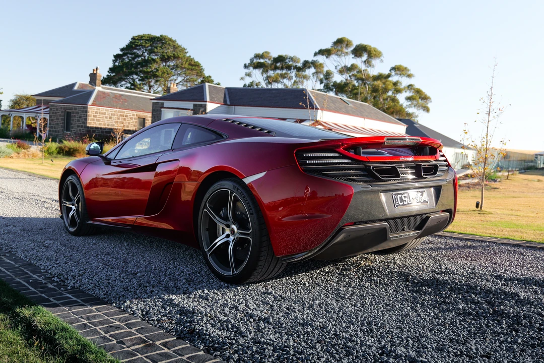 2016 McLaren 650S - Image 7 of 31