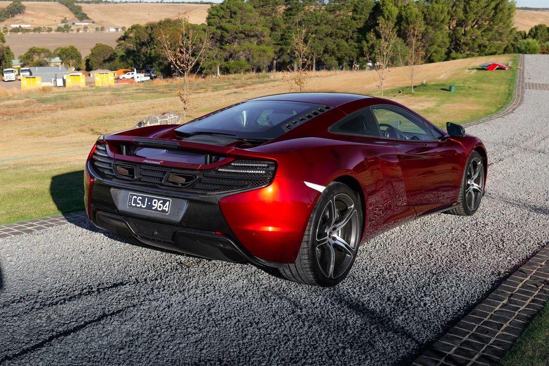 2016 McLaren 650S - Image 18 of 31