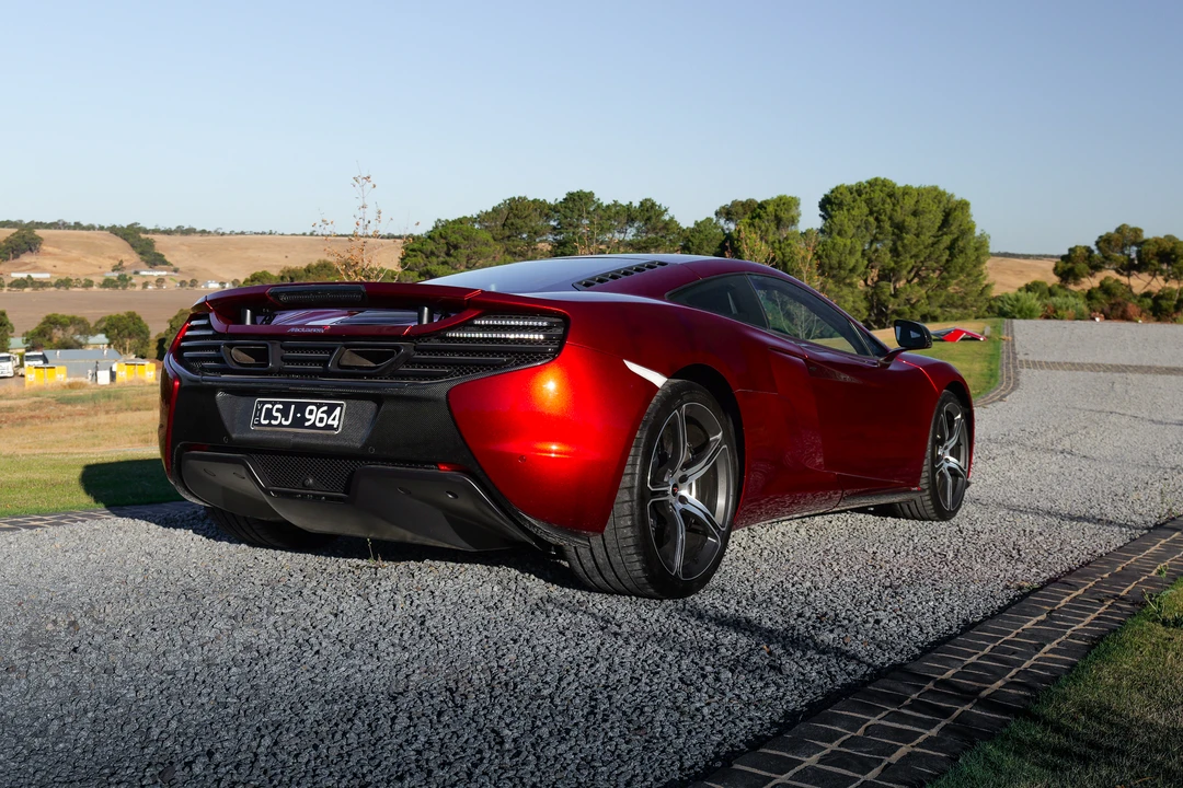 2016 McLaren 650S - Image 5 of 31