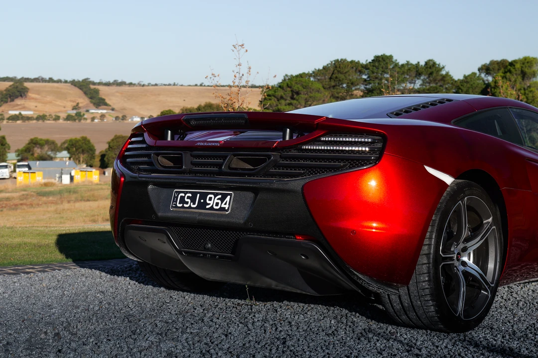 2016 McLaren 650S - Image 29 of 31
