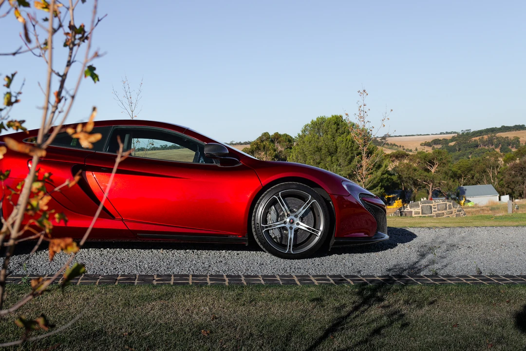 2016 McLaren 650S - Image 20 of 31