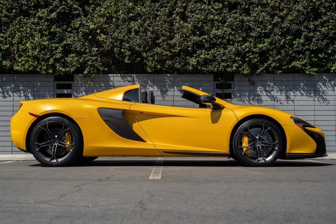 2016 McLaren 650S - Image 8 of 12