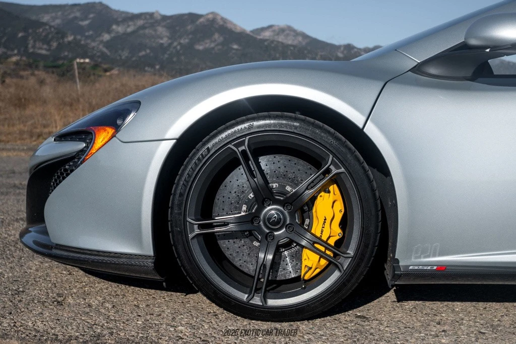 2016 McLaren 650S - Image 4 of 12