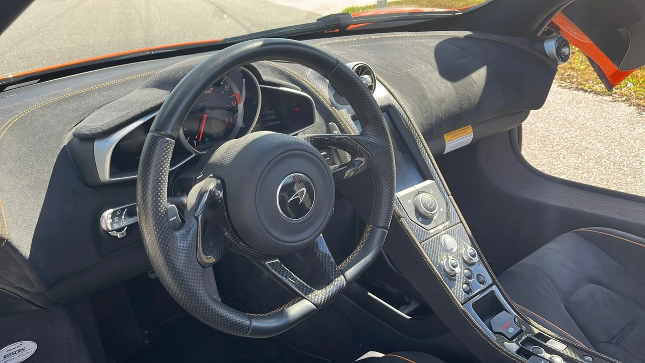 2016 McLaren 650S Spider - Image 15 of 21