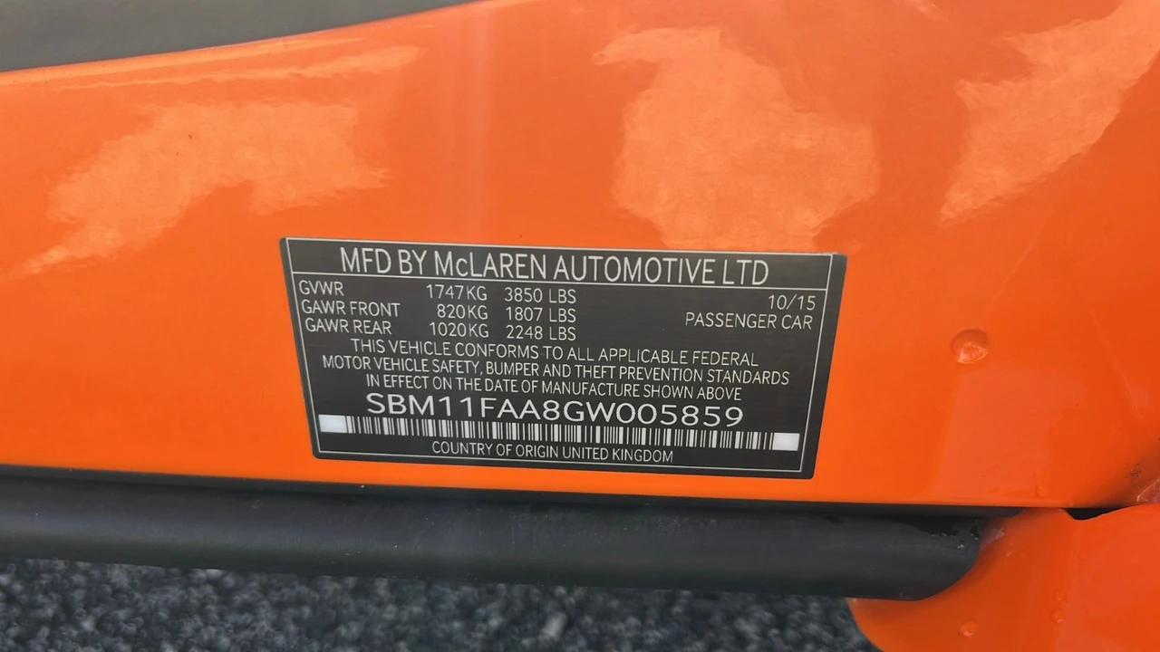 2016 McLaren 650S Spider - Image 9 of 21