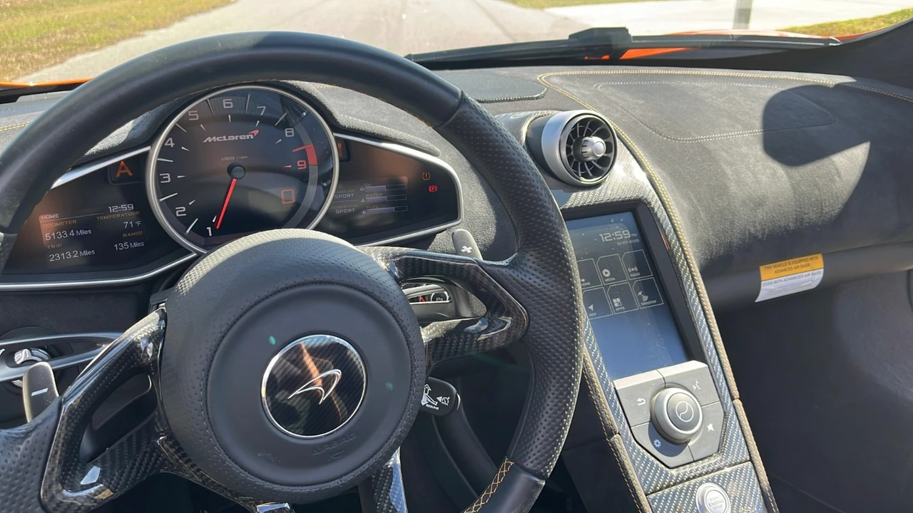 2016 McLaren 650S Spider - Image 12 of 21