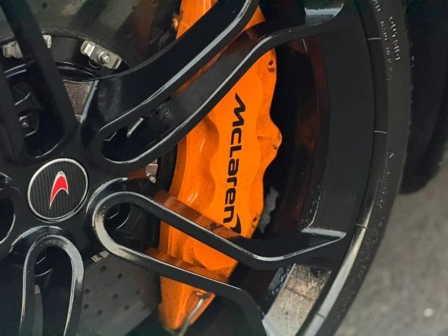 2016 McLaren 650S Spider - Image 9 of 31