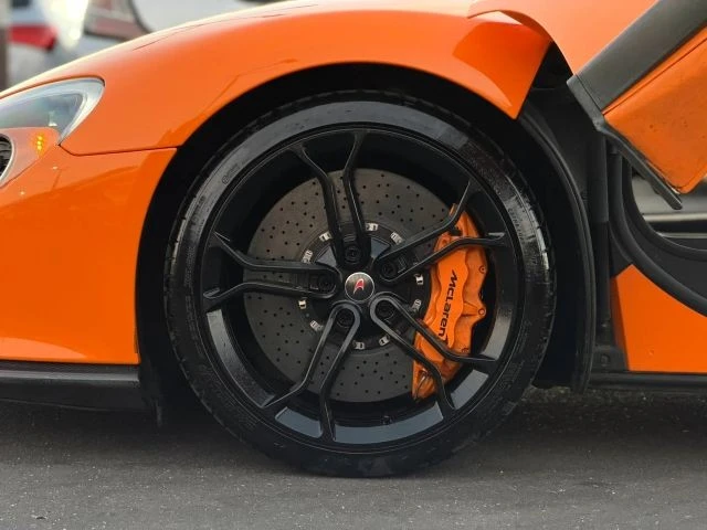 2016 McLaren 650S Spider - Image 8 of 31