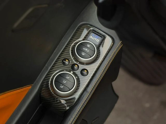 2016 McLaren 650S Spider - Image 22 of 31