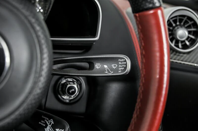 2016 McLaren 650S Spider - Image 26 of 31