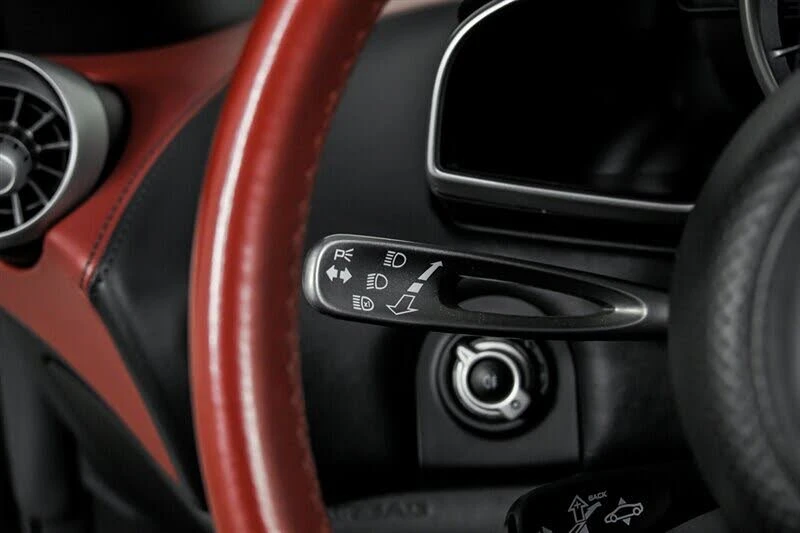 2016 McLaren 650S Spider - Image 23 of 31
