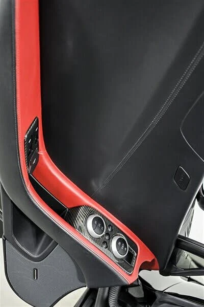 2016 McLaren 650S Spider - Image 13 of 31