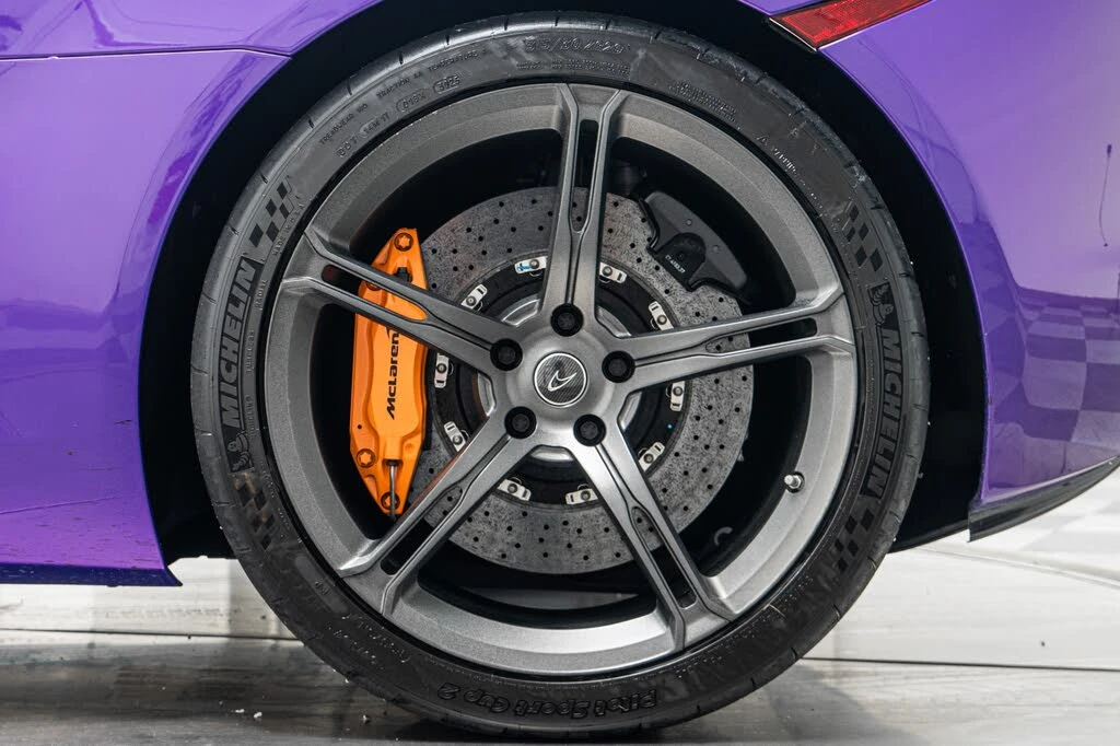 2016 McLaren 650S Spider - Image 11 of 31