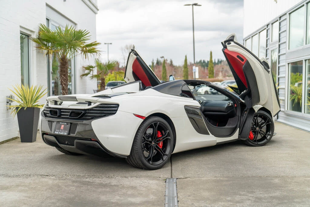 2016 McLaren 650S Spider - Image 14 of 31