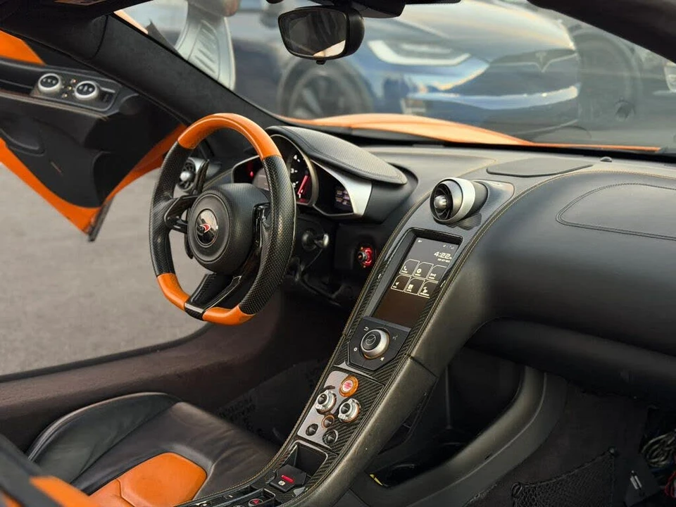 2016 McLaren 650S Spider - Image 17 of 31
