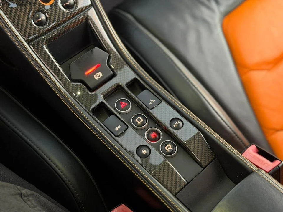 2016 McLaren 650S Spider - Image 26 of 31