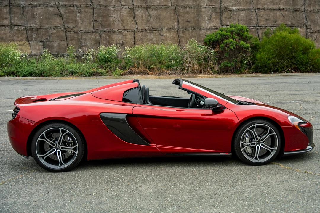 2016 McLaren 650S Spider - Image 14 of 31