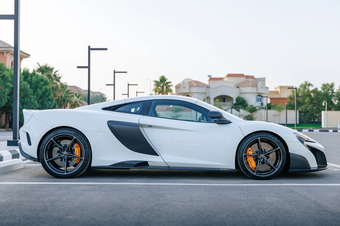 2016 McLaren 675LT Coupe - Image 6 of 31