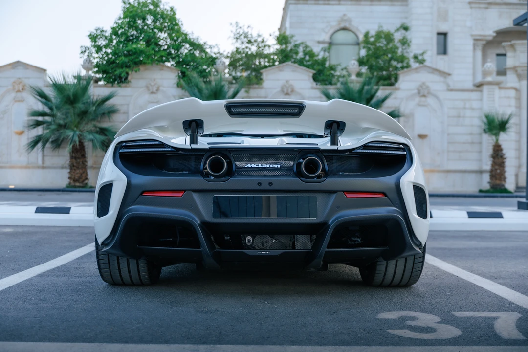 2016 McLaren 675LT Coupe - Image 12 of 31