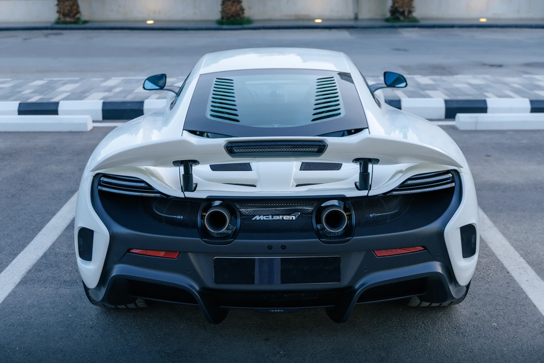 2016 McLaren 675LT Coupe - Image 13 of 31
