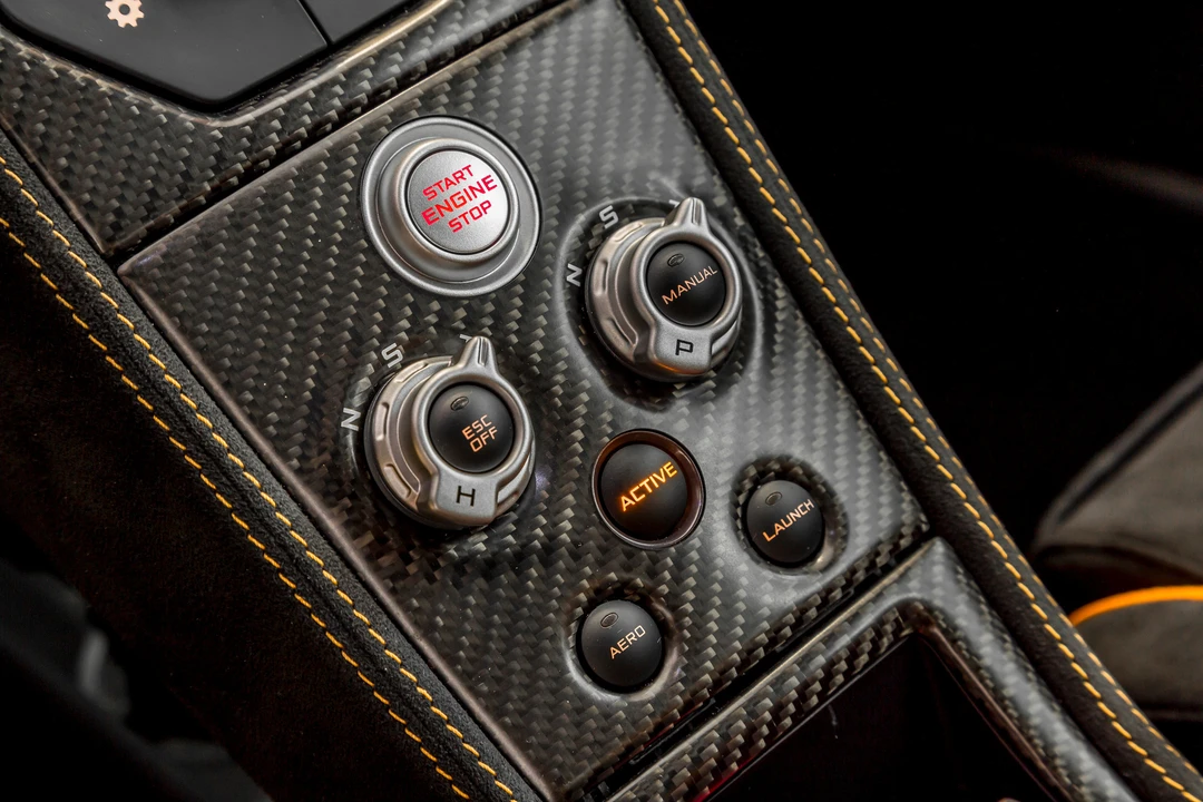 2016 McLaren 675LT Coupe - Image 6 of 7