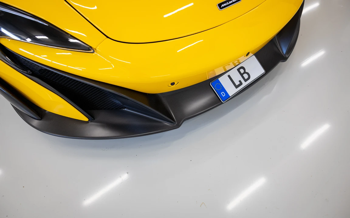2016 McLaren 675LT - Image 14 of 31